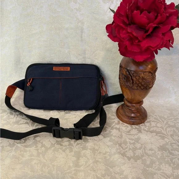 Old Navy Navy and Orange Men's Belt Bag - Picture 2 of 8